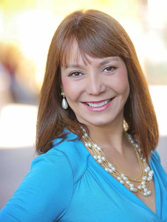 Eveline Tavares - Chief People and Diversity Officer in Corus World Health